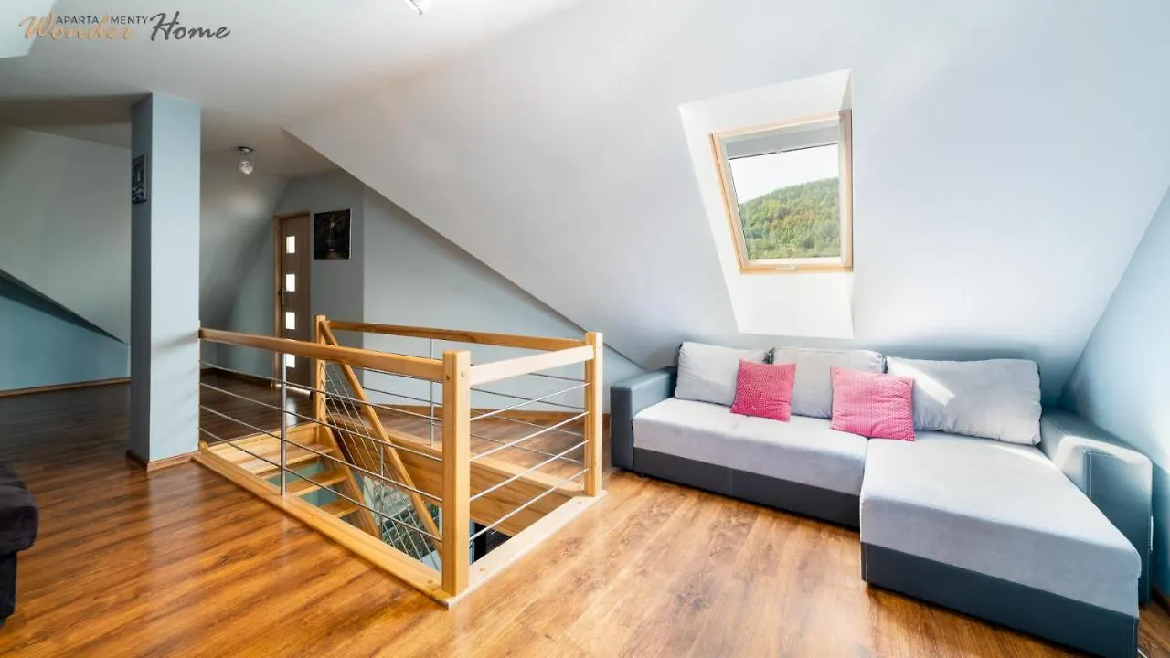 Wonder Home - Apartamenty Lesny Dom Z Balkonami, Niedaleko Centrum, W Cichej Okolicy Karpacz 0*,  Polonia