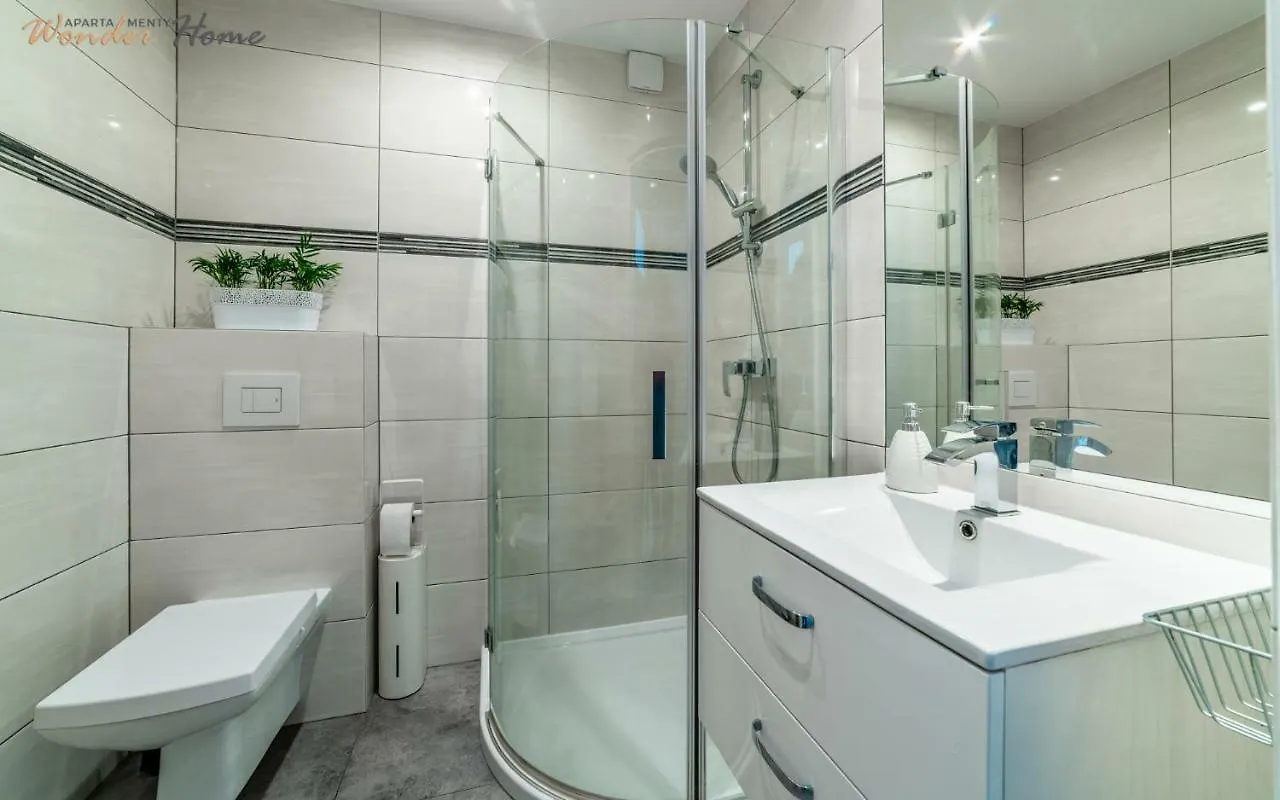 Wonder Home - Apartamenty Lesny Dom Z Balkonami, Niedaleko Centrum, W Cichej Okolicy Karpacz 0*,